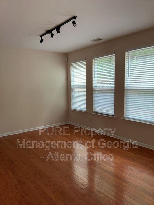 278 Parc View Ln - Photo 6 of 23