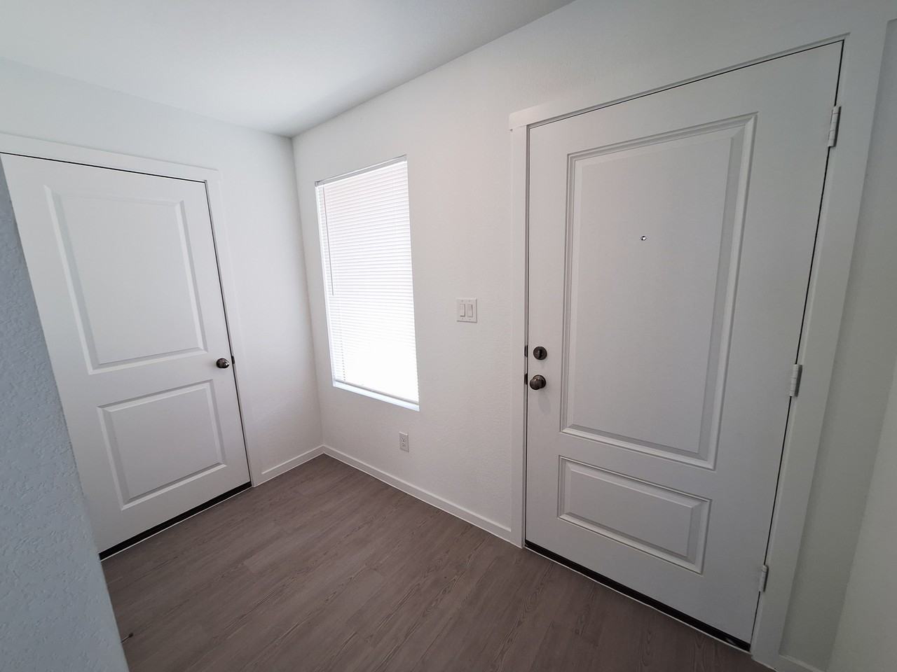 518 Firedance Ct #1 - Photo 4 of 32