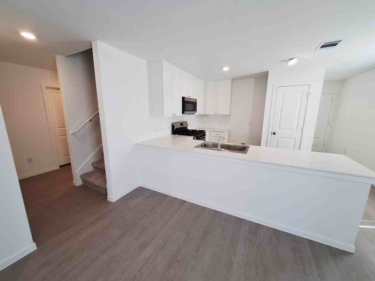 518 Firedance Ct #1 - Photo 7 of 32