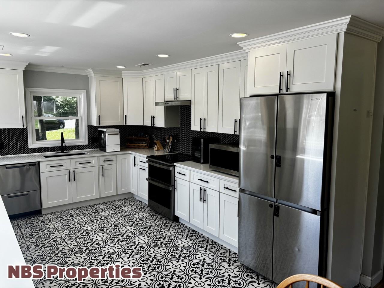 104 Hillside Rd #1 - Photo 6 of 34