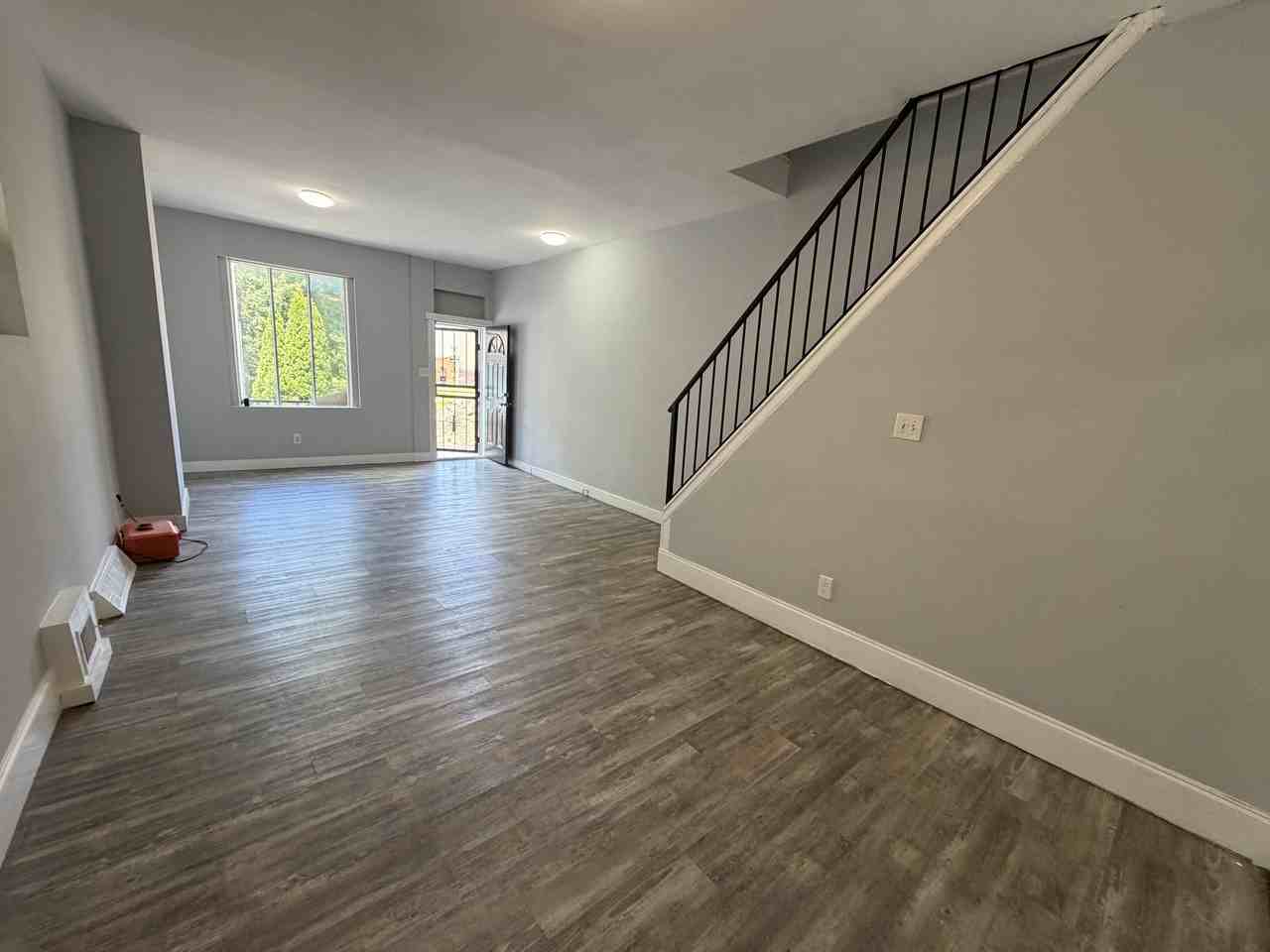 1734 W Atlantic St #1 - Photo 6 of 12