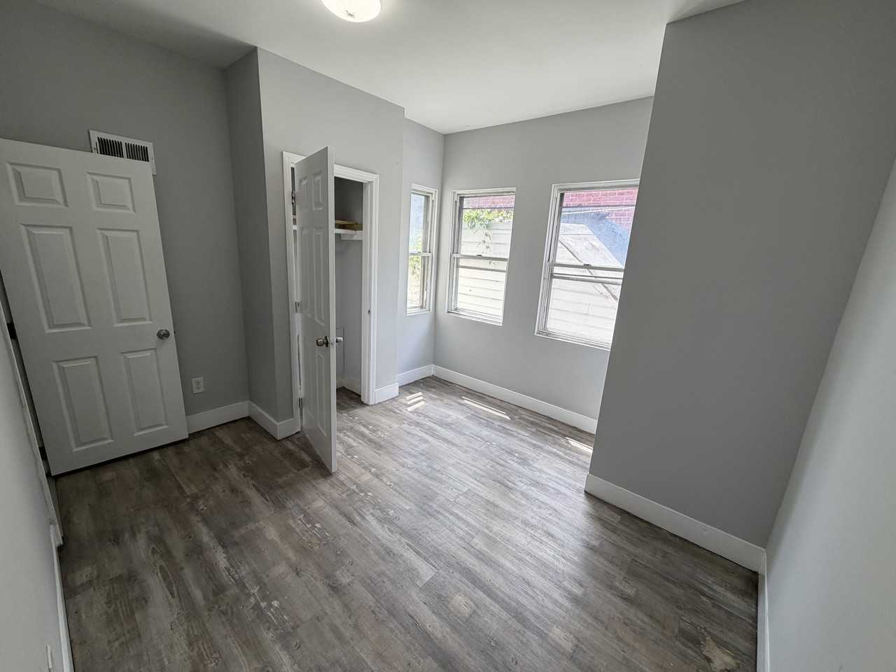 1734 W Atlantic St #1 - Photo 7 of 12