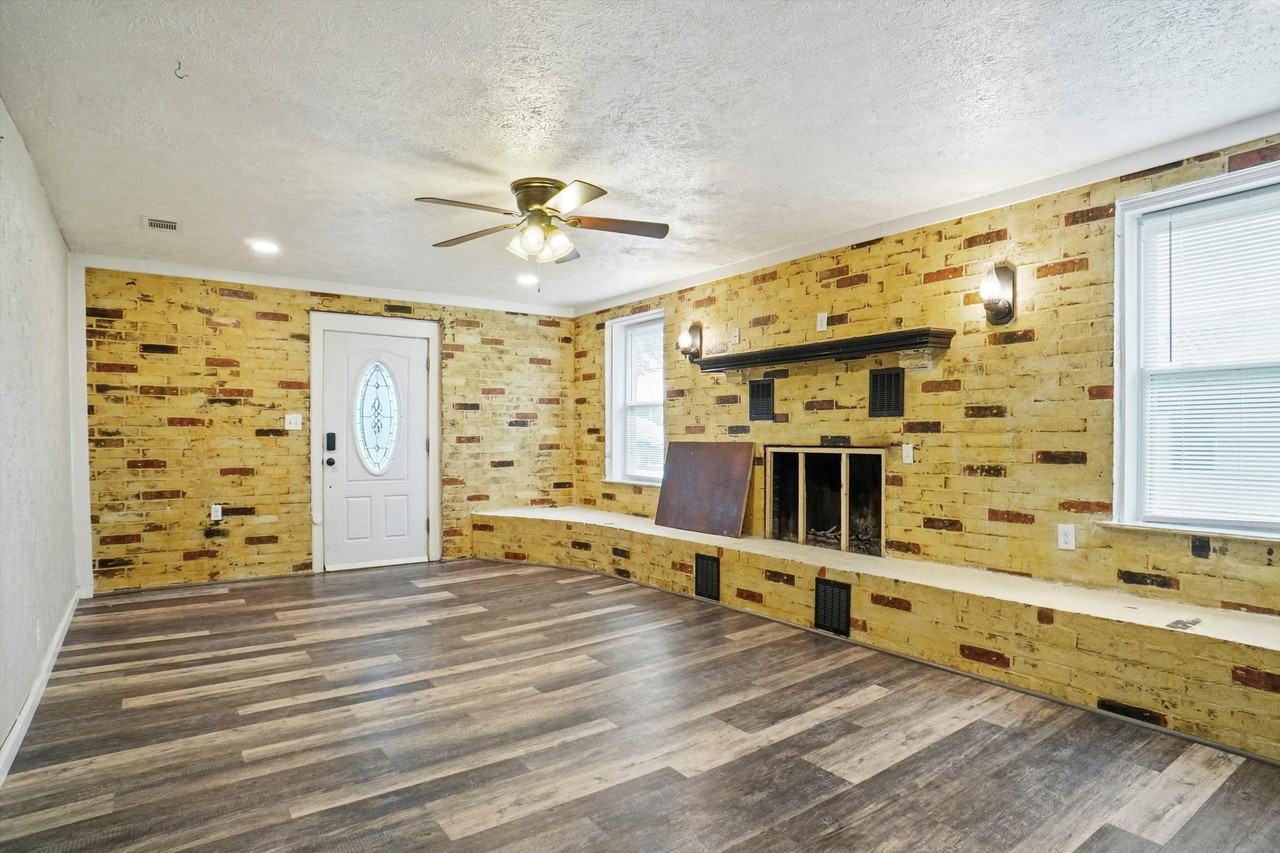 119 Olde Towne Rd #1 - Photo 3 of 18