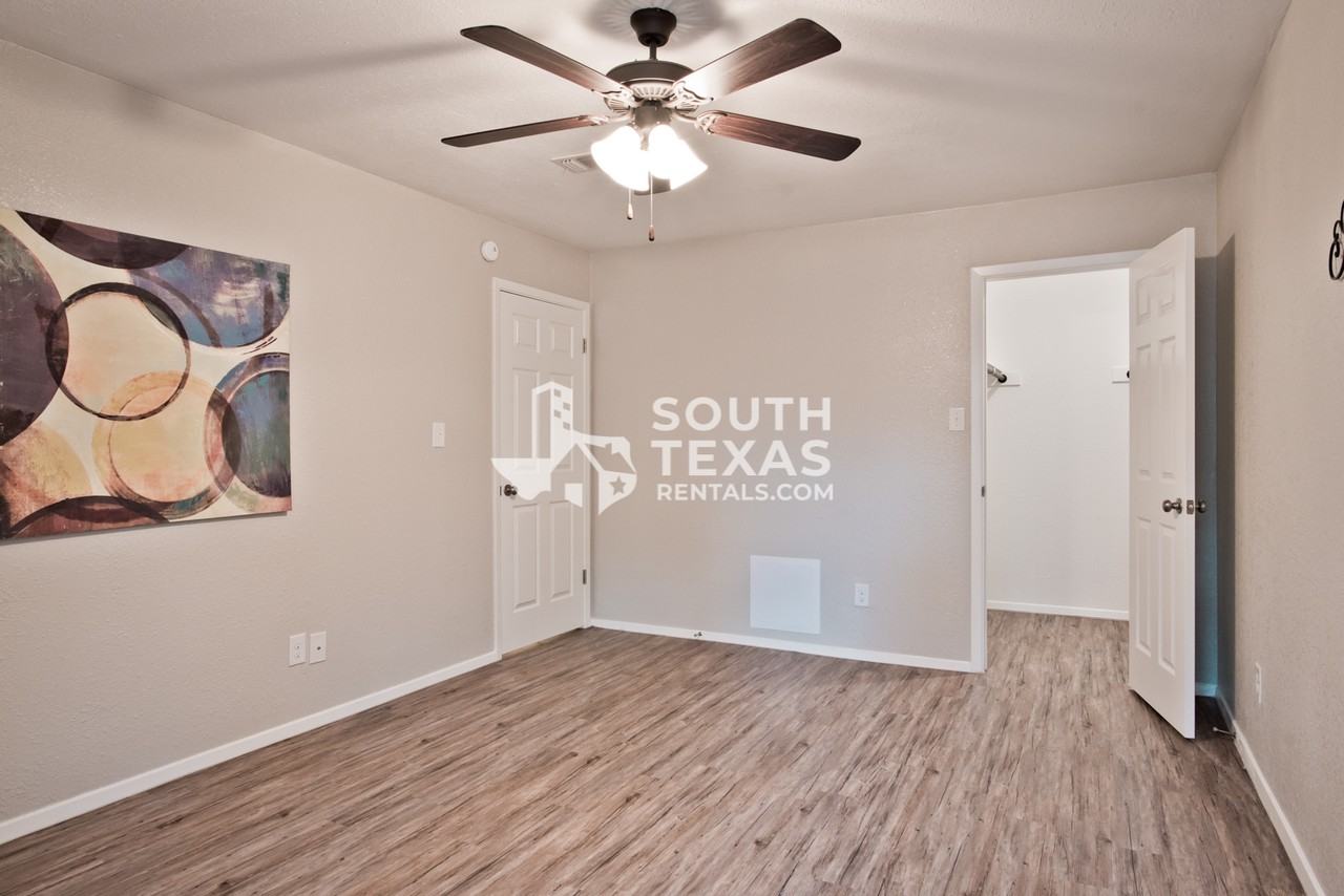 307 Westwood St #307C - Photo 6 of 11