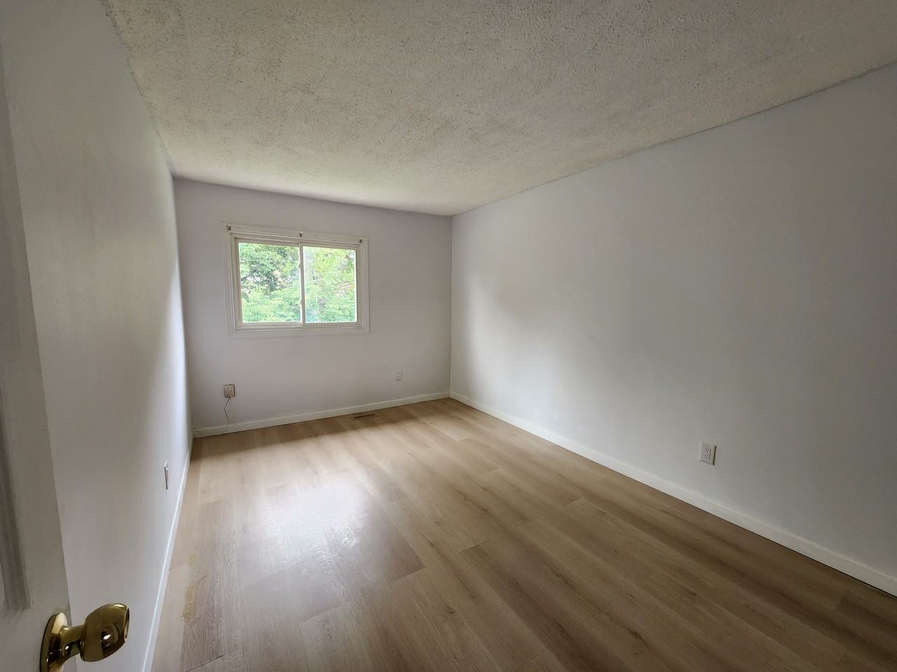 3079 Fifth Line West #31 - Photo 4 of 21