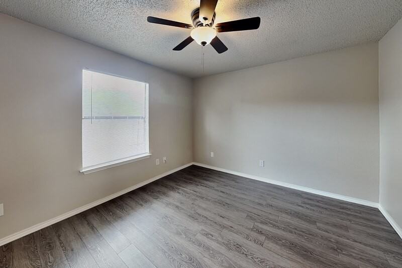 5006 Norma St - Photo 7 of 16