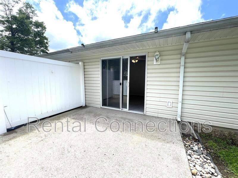 712 Joseph Ln - Photo 3 of 5