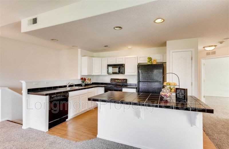 1012 Sonoma Cir #G - Photo 7 of 30