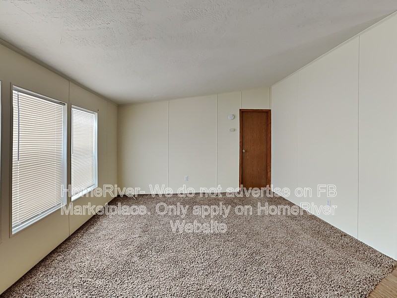 2920 S Windsor Rd - Photo 4 of 26