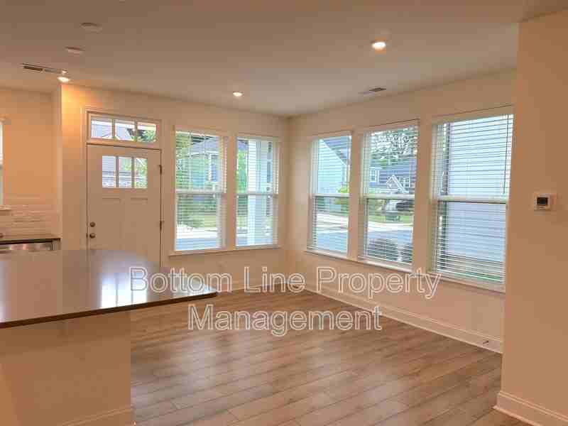 1552 Cedar Tree Dr - Photo 4 of 25