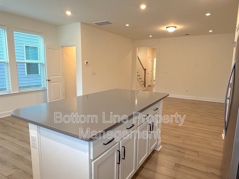 1552 Cedar Tree Dr - Photo 7 of 25