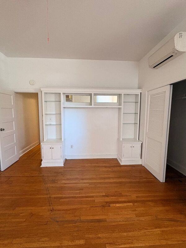 3031 Gilman Ter - Photo 3 of 14
