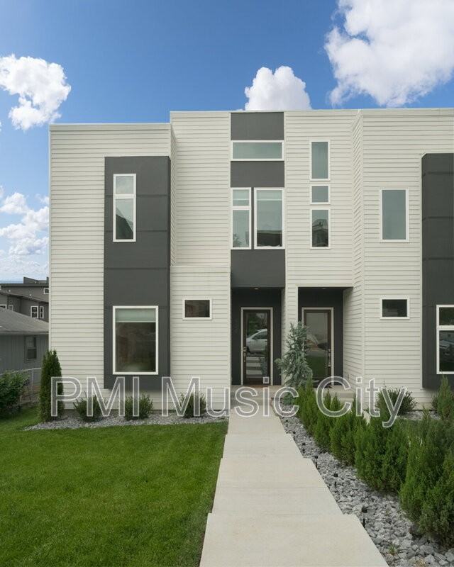 936 Southside Pl - Photo 3 of 42