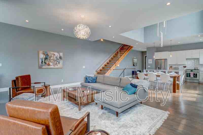 936 Southside Pl - Photo 4 of 42