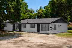 3405 N 34th St #C - Photo 1 of 1