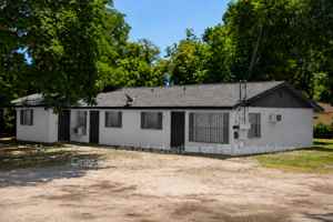 featured image of 3405 N 34th St #C