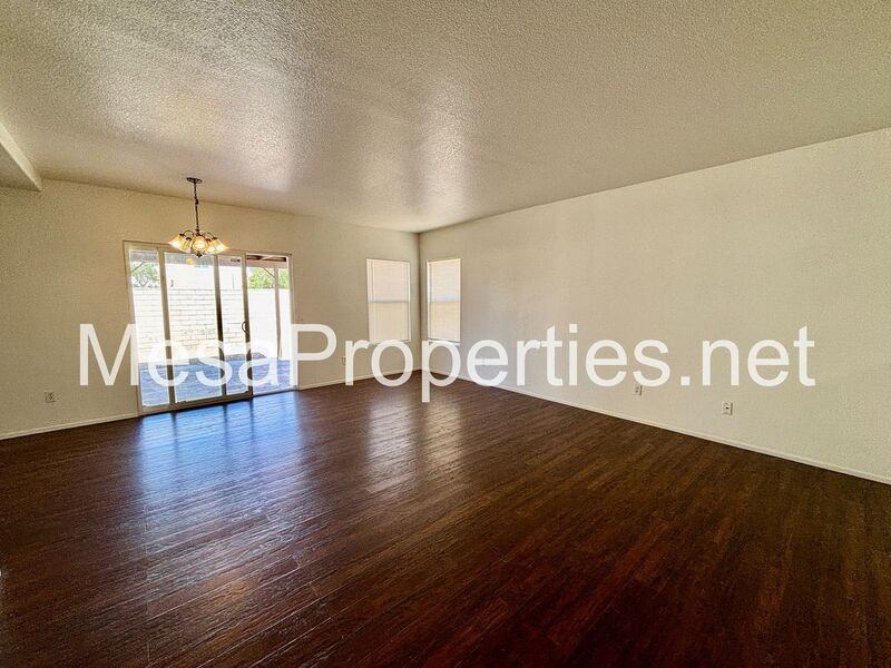 15083 Brown Ln - Photo 4 of 28