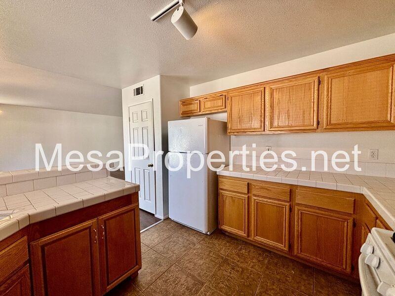 15083 Brown Ln - Photo 7 of 28