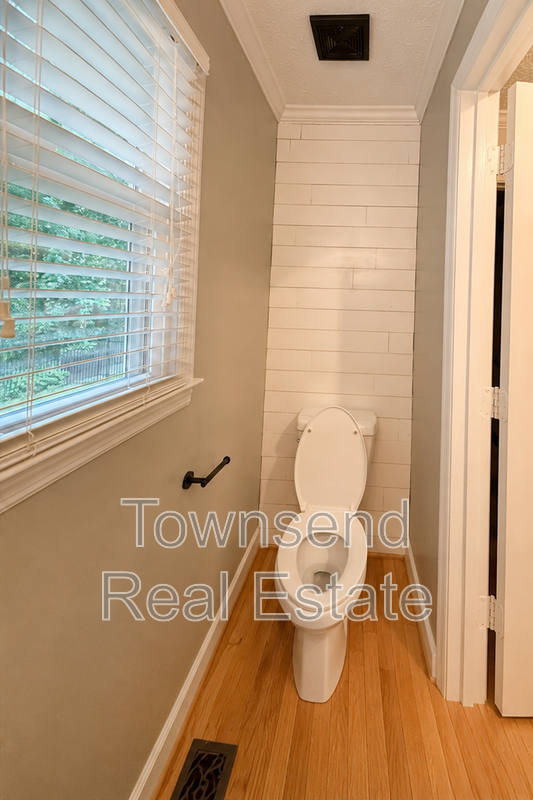 2937 Delaware Dr - Photo 7 of 36