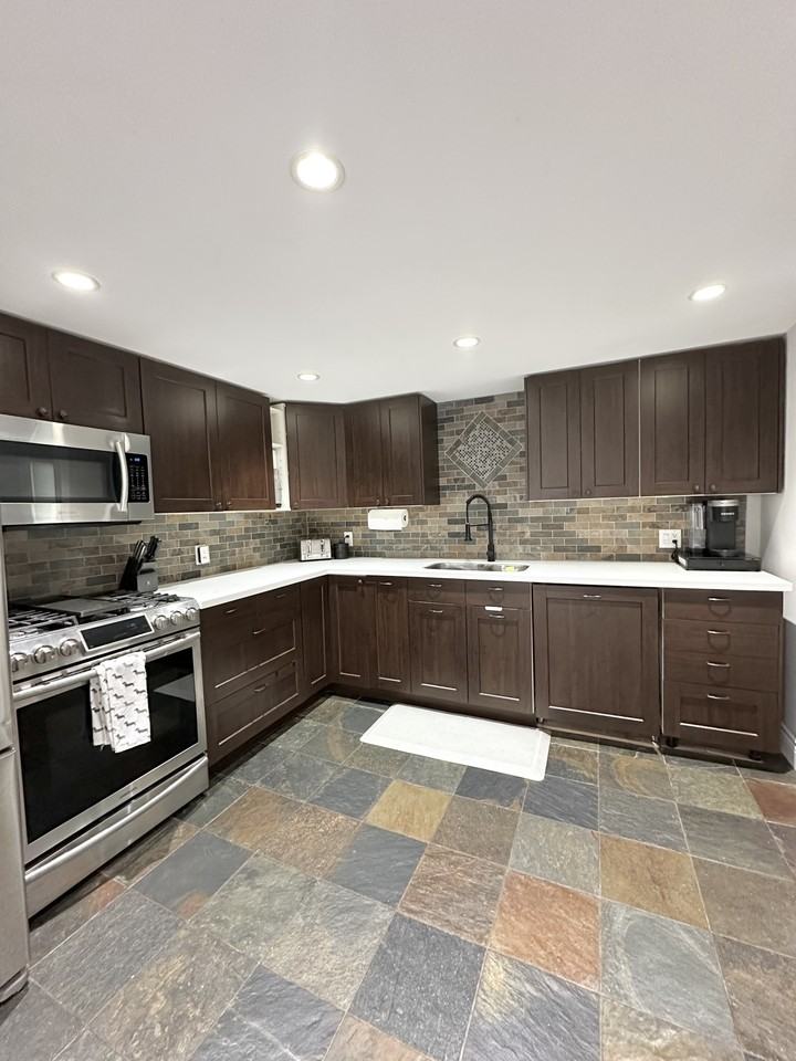 672 Quaker Road - Photo 2 of 14