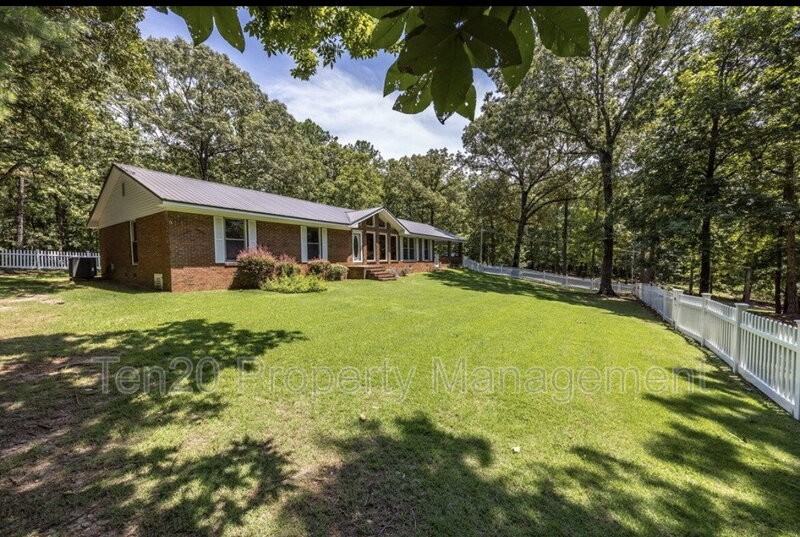 575 Holland Dr - Photo 2 of 37