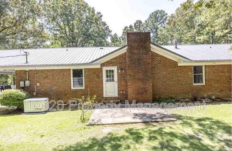575 Holland Dr - Photo 5 of 37