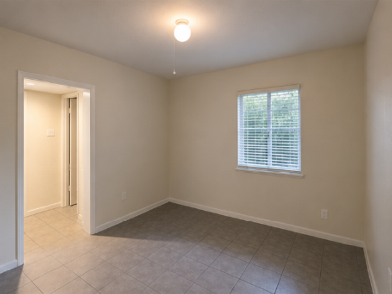 1318 Divot Ln - Photo 7 of 18