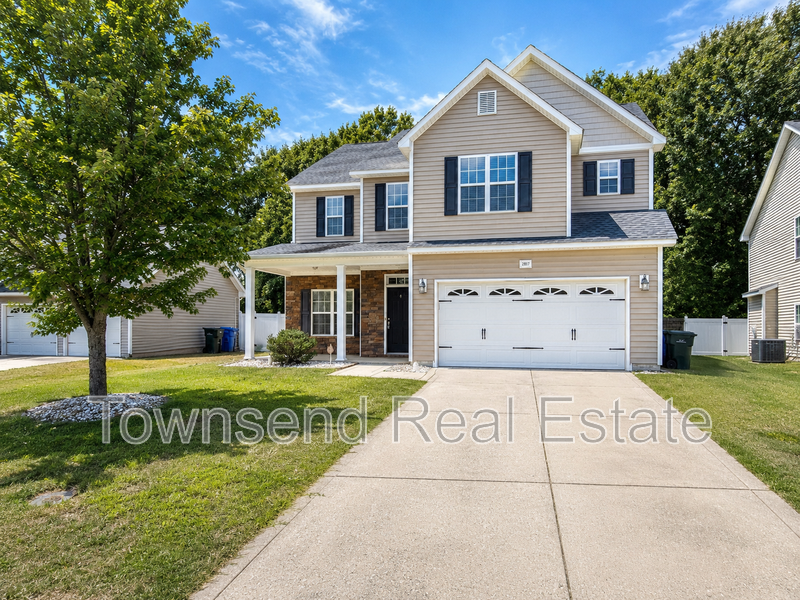 2817 Blockade Runner Dr - Photo 2 of 30
