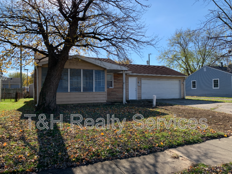 1819 Knox St - Photo 2 of 30