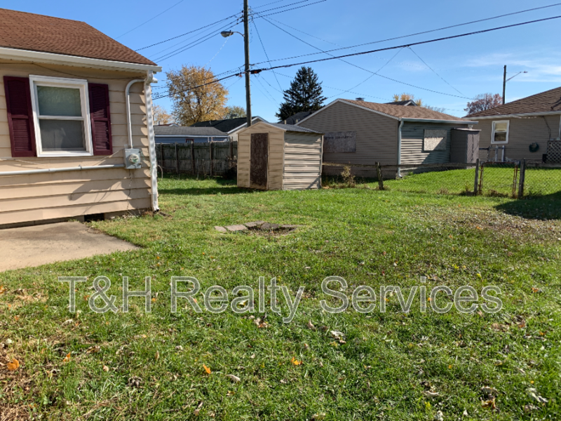 1819 Knox St - Photo 3 of 30