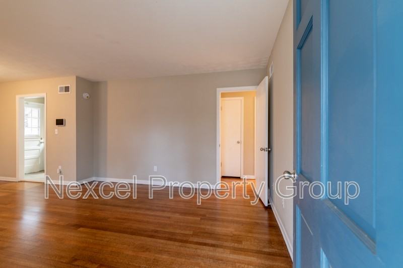 5121 Ginger Cir - Photo 5 of 50