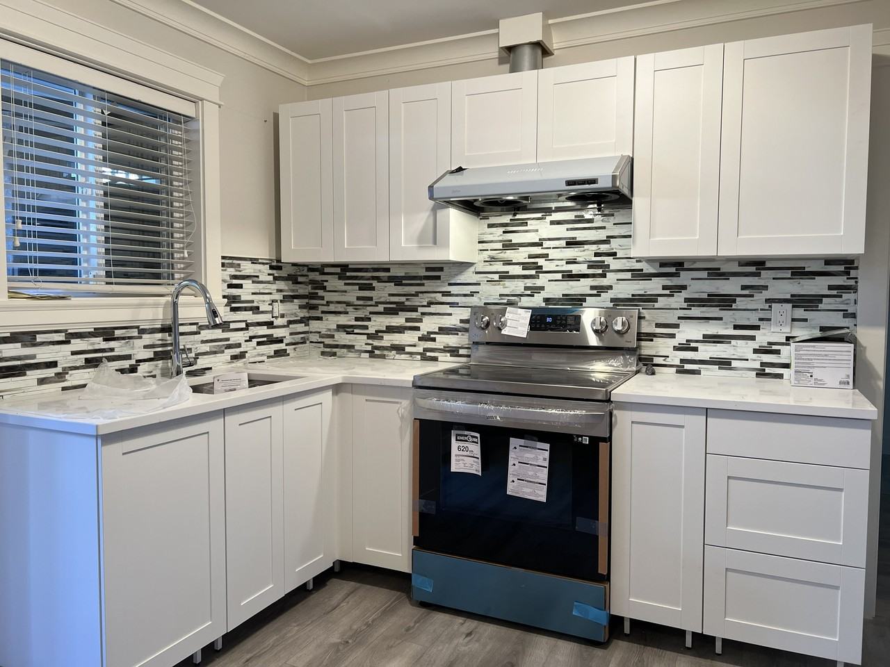 424 Kelly Street - Photo 2 of 11