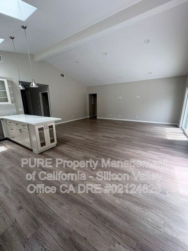 40469 Shaw Ct - Photo 4 of 11