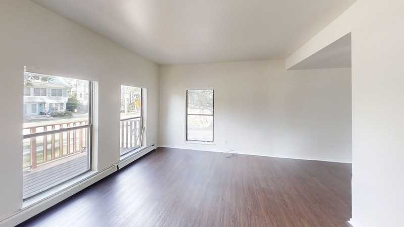126 Hill St - Photo 7 of 13