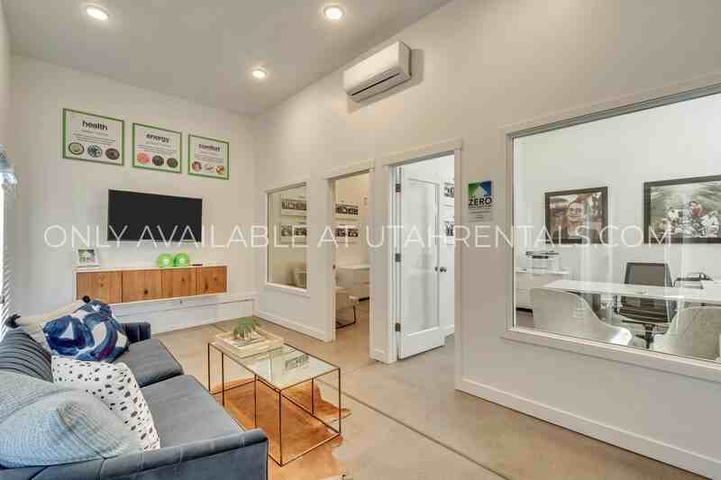 3489 S St - Photo 5 of 22
