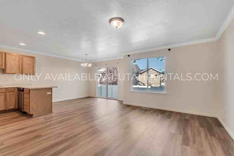 1156 Se - Photo 5 of 26