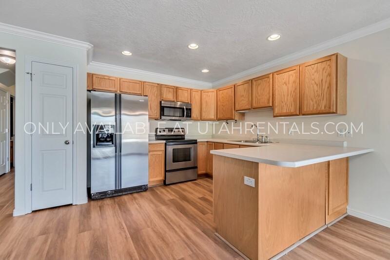 1156 Se - Photo 7 of 26