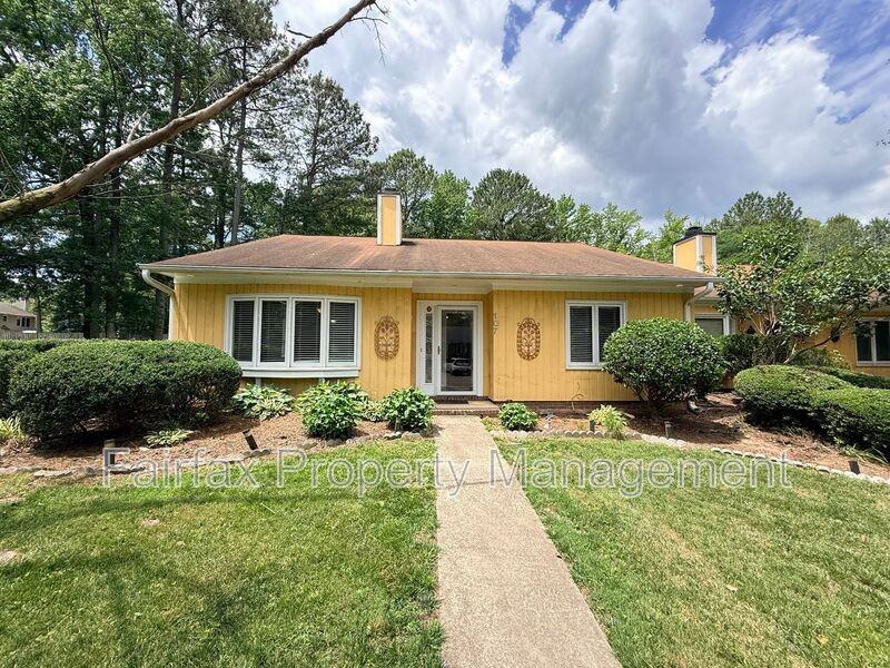 107 Perriwinkle Pl - Photo 2 of 20