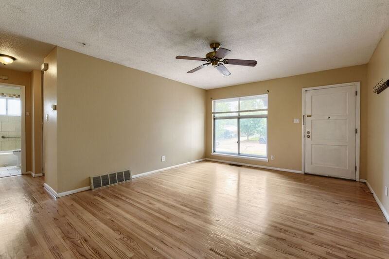 3006 Hudson St - Photo 4 of 13