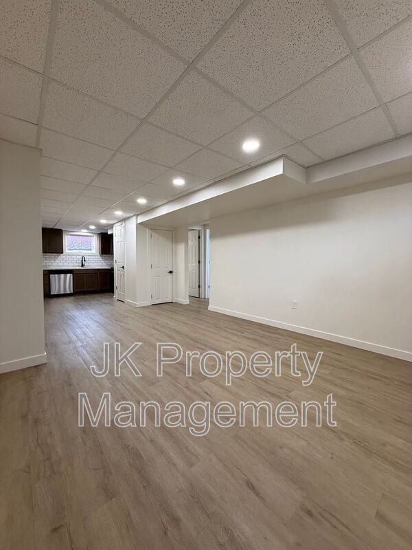 2002 6th St Ne #B - Photo 4 of 22