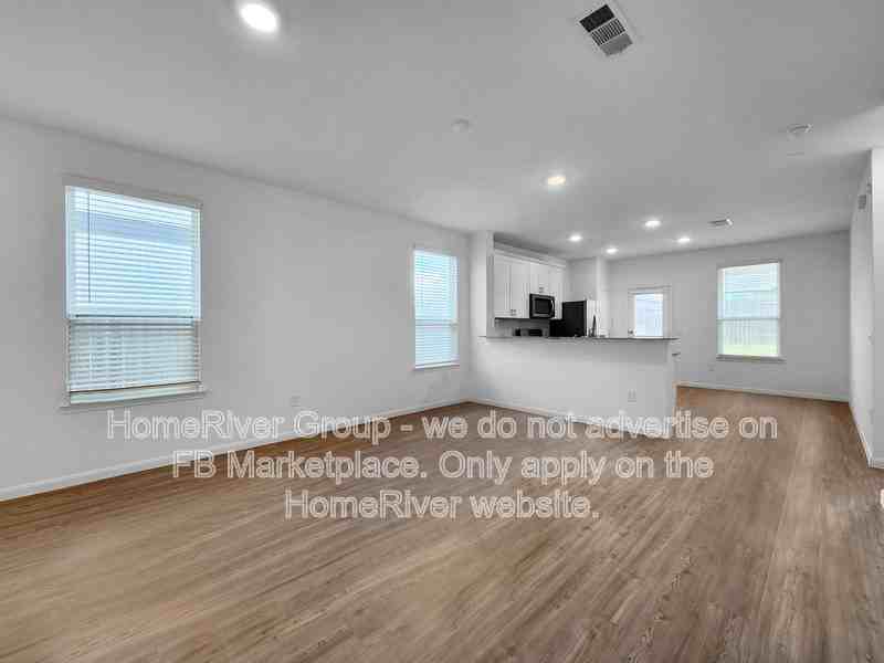 26193 Brahman Dr - Photo 5 of 28