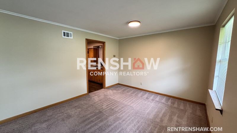 1336 Lehr Dr - Photo 3 of 16