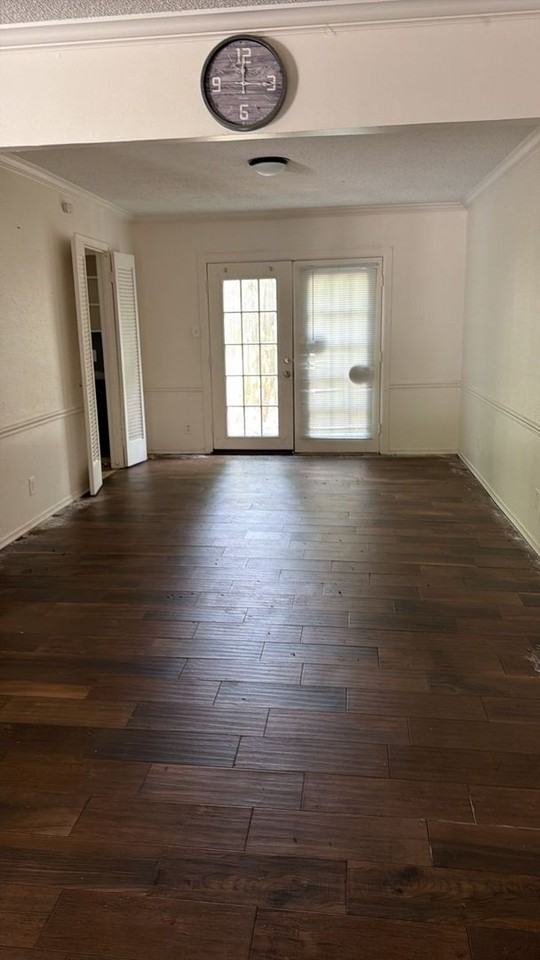 Royal Oaks - Photo 2 of 21