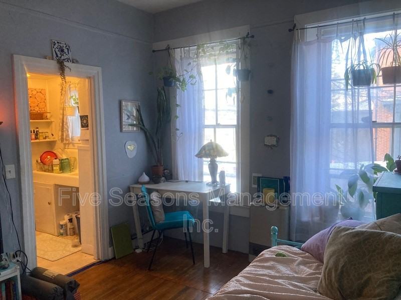 71 S Willard St - Photo 3 of 14