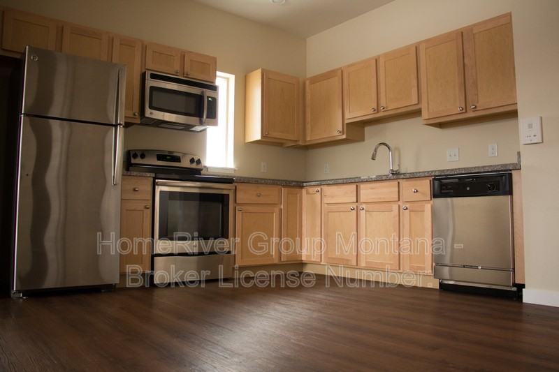 1500 S 14th St W #418 - Photo 5 of 17
