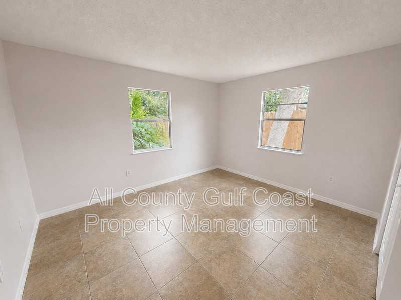4222 Olive Ave - Photo 7 of 10
