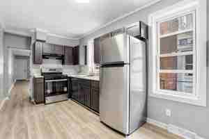 featured image of 216 Mott St