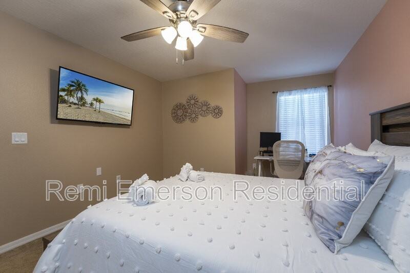 269 Primrose Dr - Photo 6 of 17