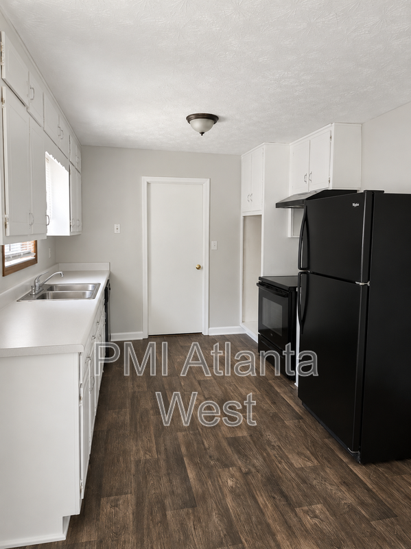 2250 Sandgate Cir - Photo 4 of 11