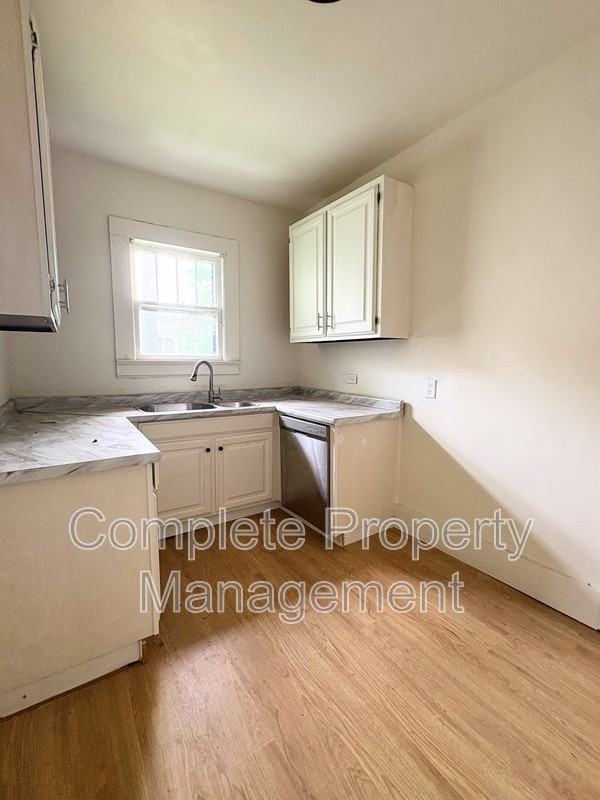 1120 15th Pl Sw - Photo 3 of 8